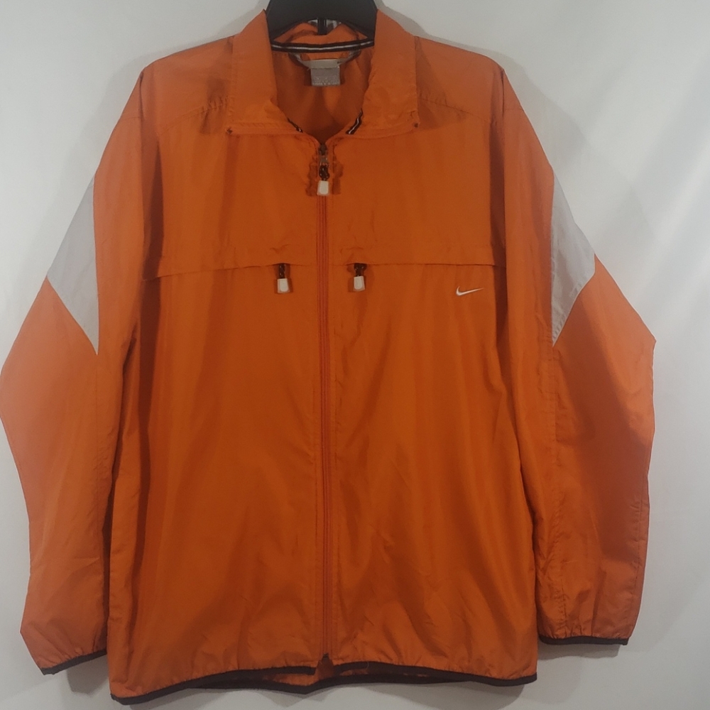 Nike lightweight windbreaker jacket size Medium